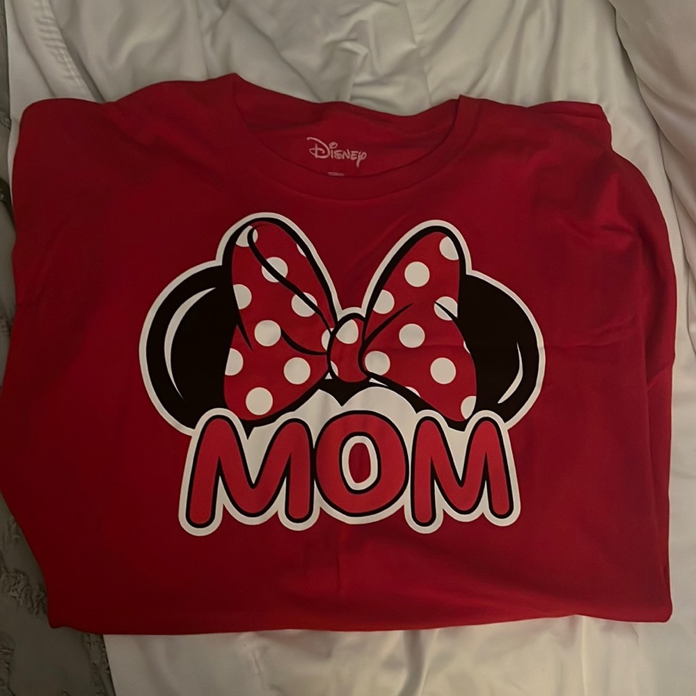 Brand new Disney “mom” tshirt
